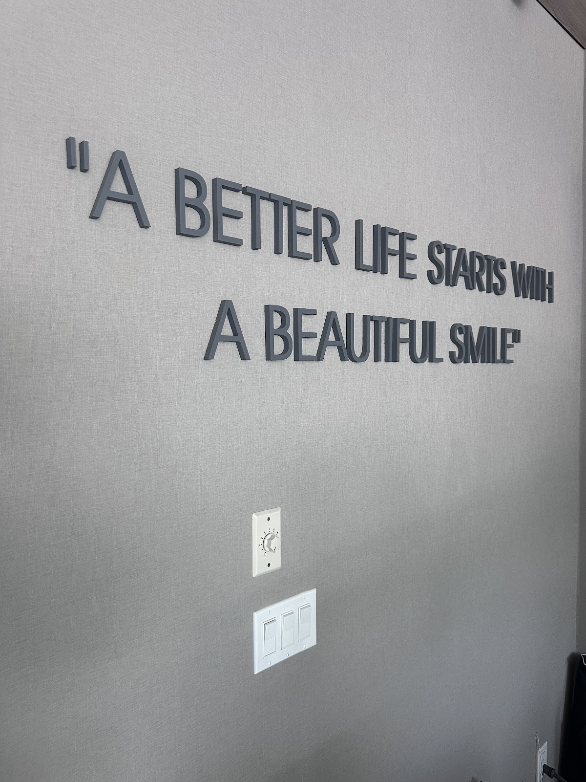 Smile Dentistry at Downsview Park dental clinic in North York - Photo 10