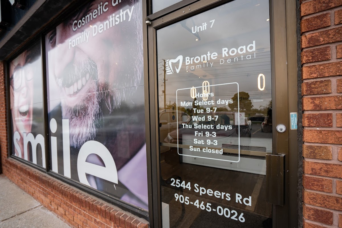 Bronte Road Family Dental - Dentist in Oakville dental clinic in Oakville - Photo 2