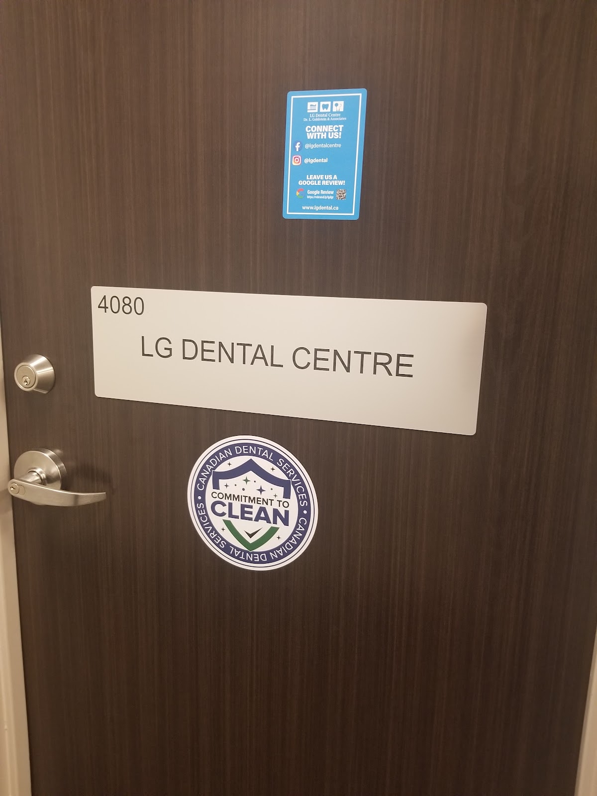 LG Dental Centre dental clinic in Old Toronto - Photo 9