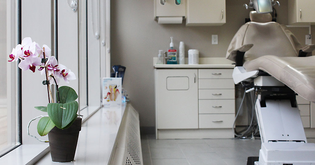 LG Dental Centre dental clinic in Old Toronto - Photo 10