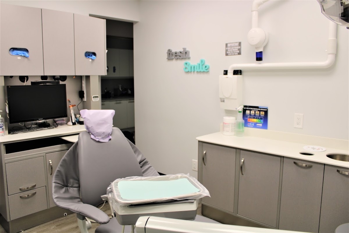 Smile Line Family Dentistry Milton dental clinic in Milton - Photo 4