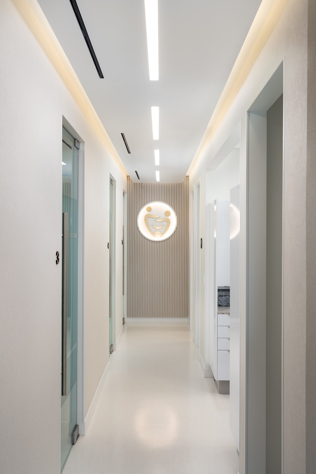 Dentalship Dentistry dental clinic in North York - Photo 5