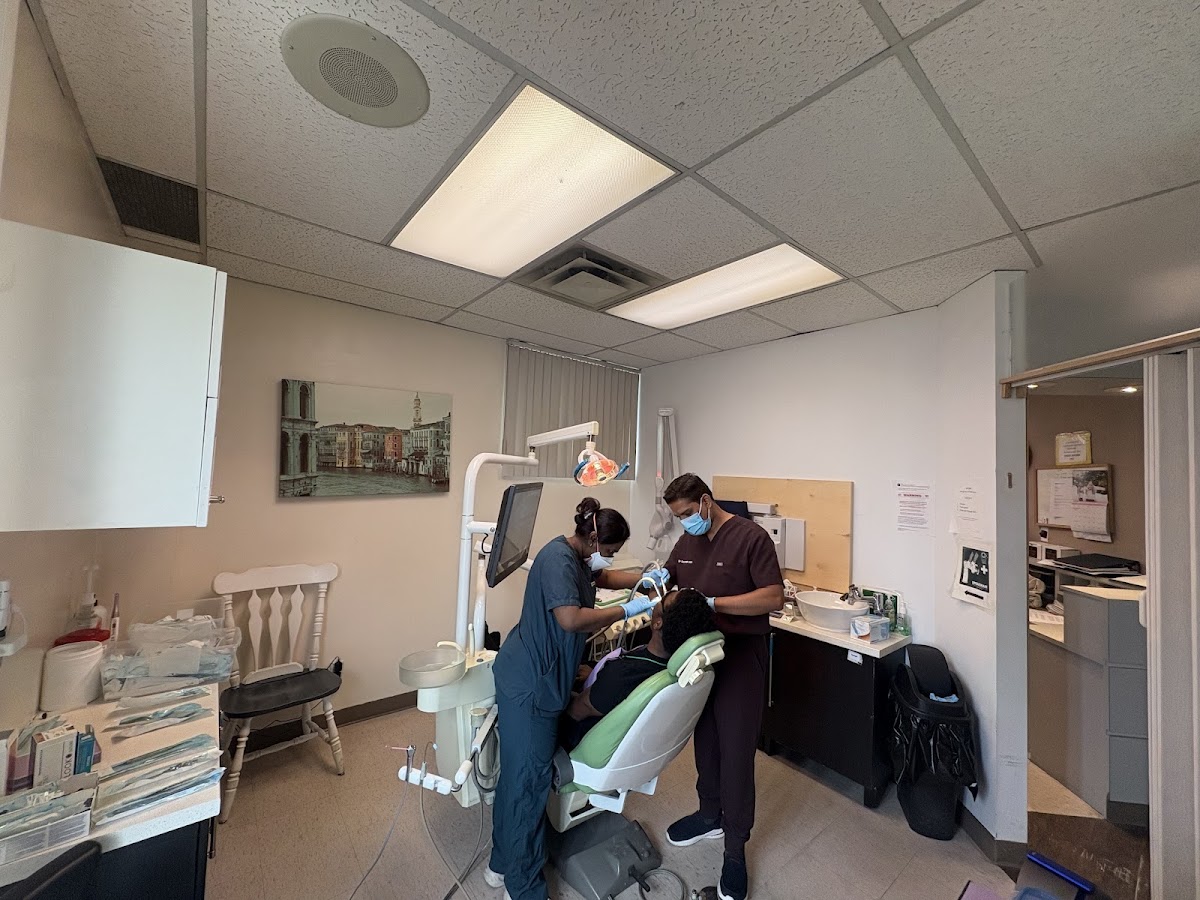 Sheppard Markham Dental Scarborough dental clinic in Scarborough - Photo 2