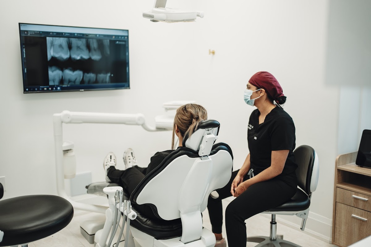 Clanton Park Dental dental clinic in North York - Photo 2