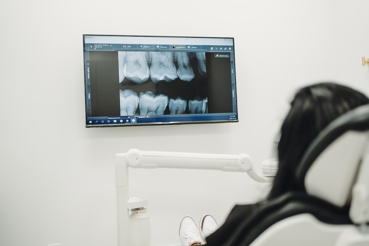 Clanton Park Dental dental clinic in North York - Photo 4