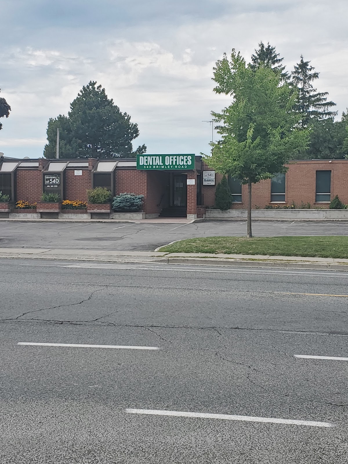540 Dental dental clinic in Scarborough - Photo 8