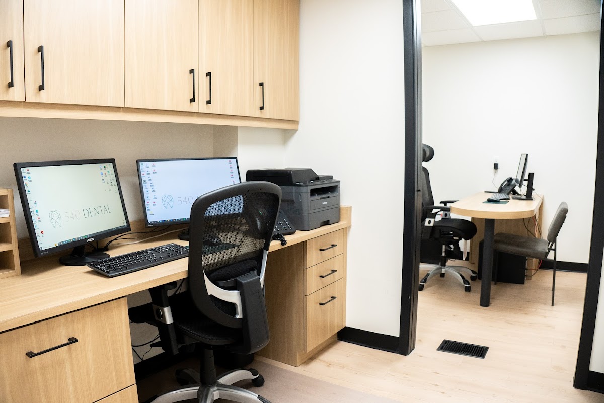 540 Dental dental clinic in Scarborough - Photo 10