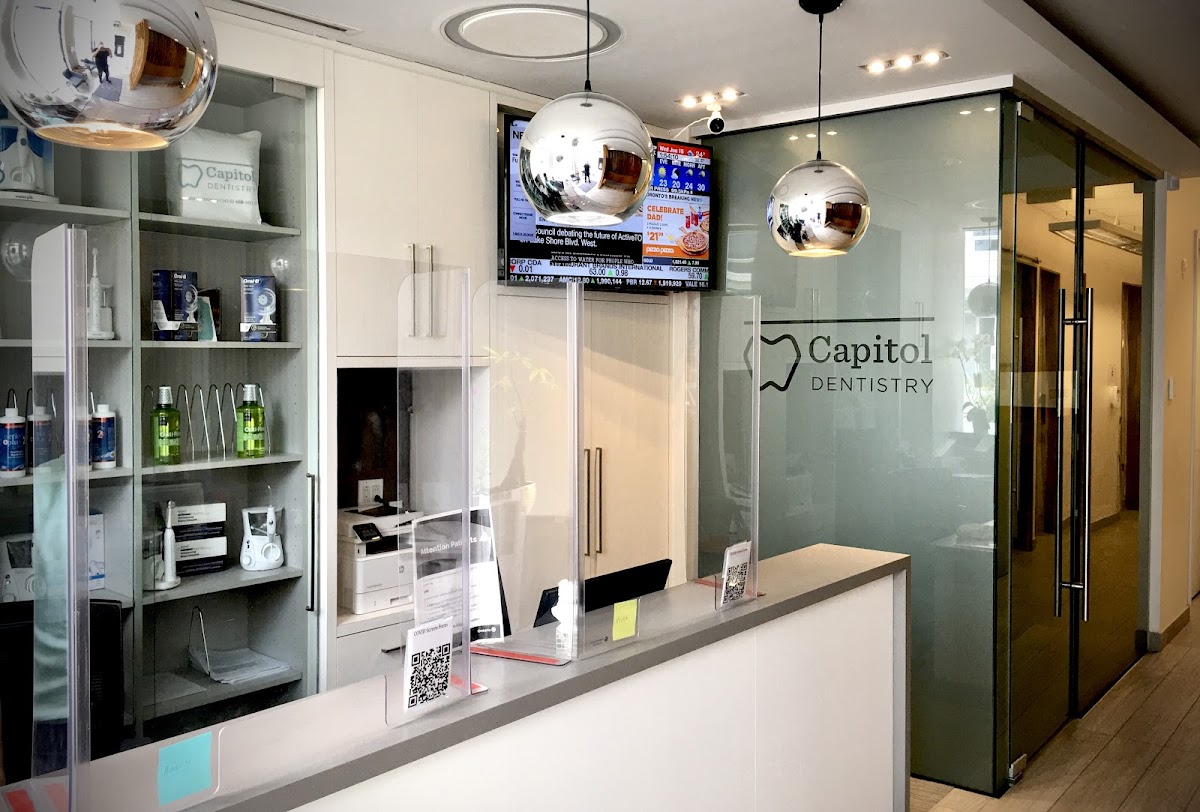 Capitol Dentistry - Midtown Toronto dental clinic in Old Toronto - Photo 4