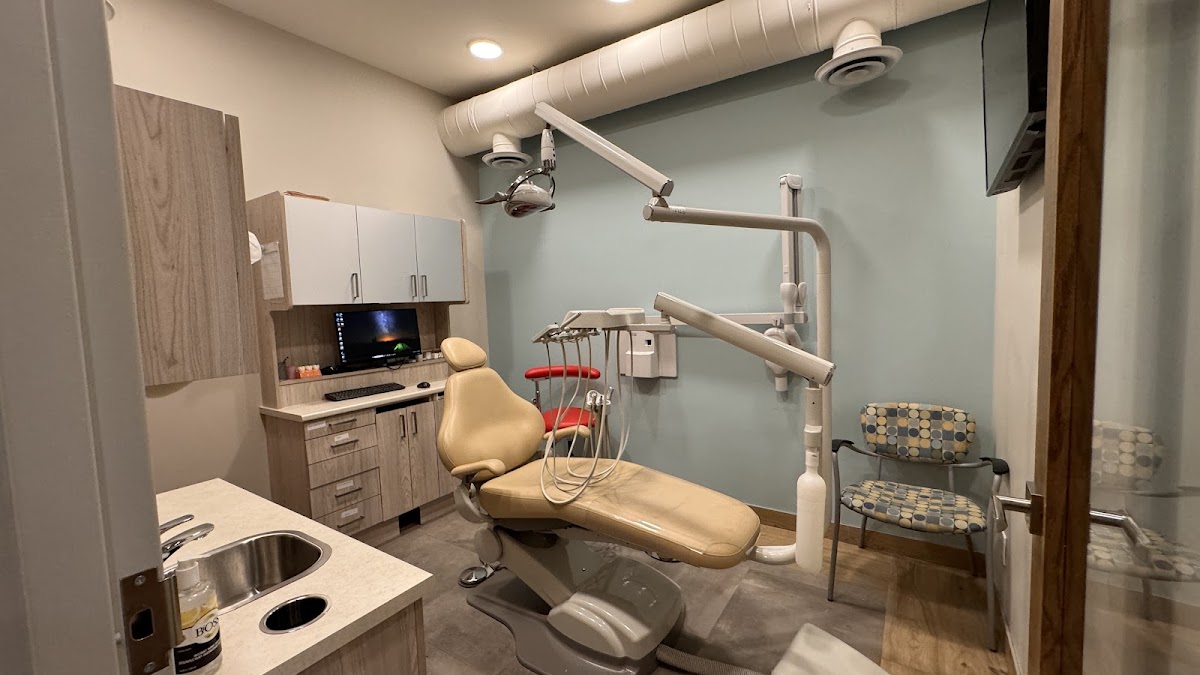 VS Dental By Everbright Smiles dental clinic in Scarborough - Photo 1