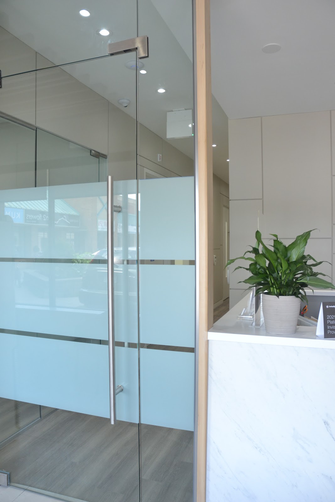 Oak Park Dental dental clinic in Oakville - Photo 1