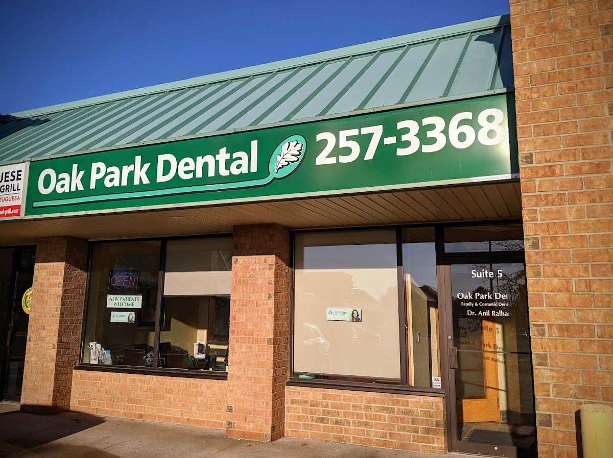 Oak Park Dental dental clinic in Oakville - Photo 2