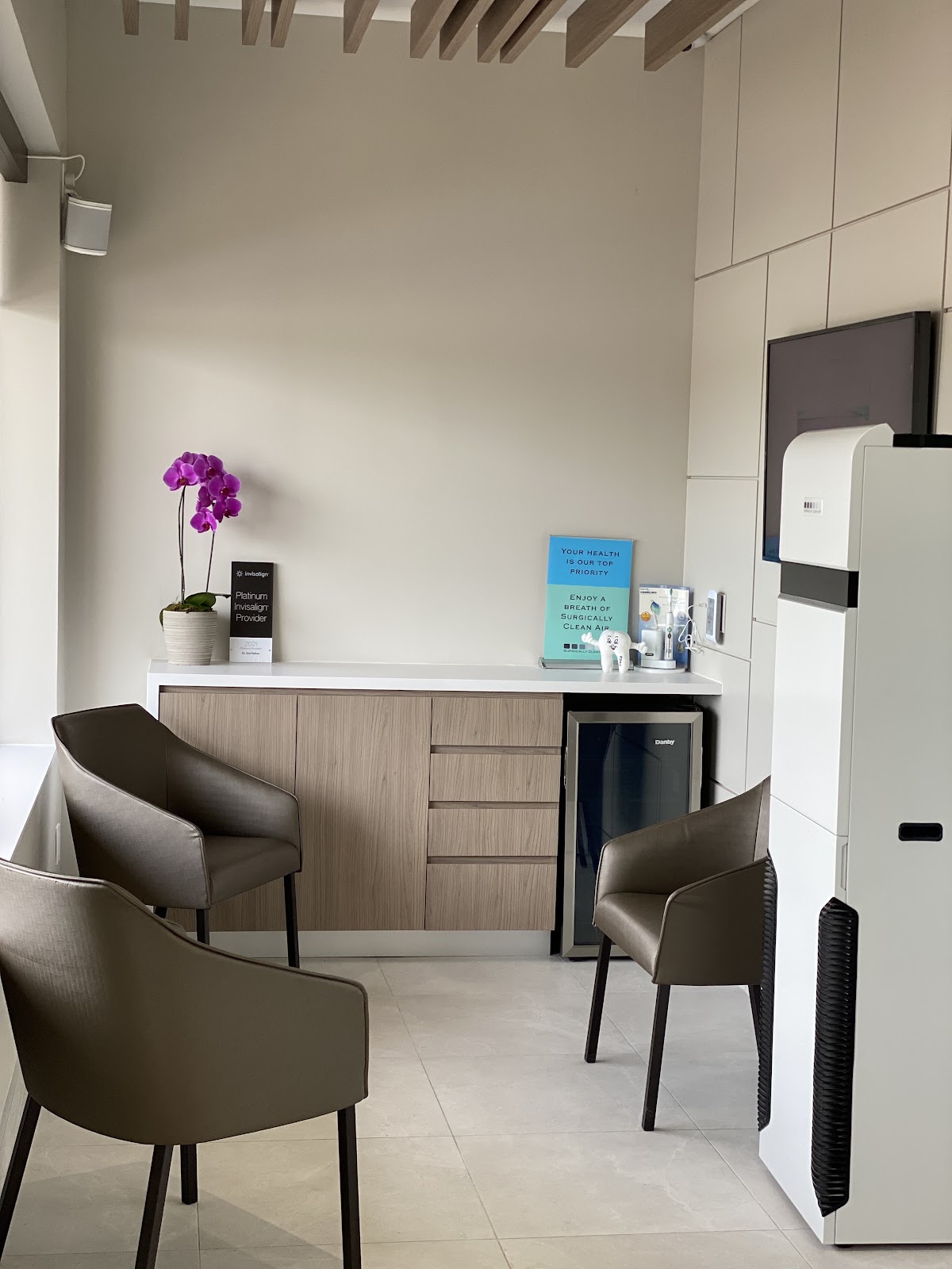 Oak Park Dental dental clinic in Oakville - Photo 3