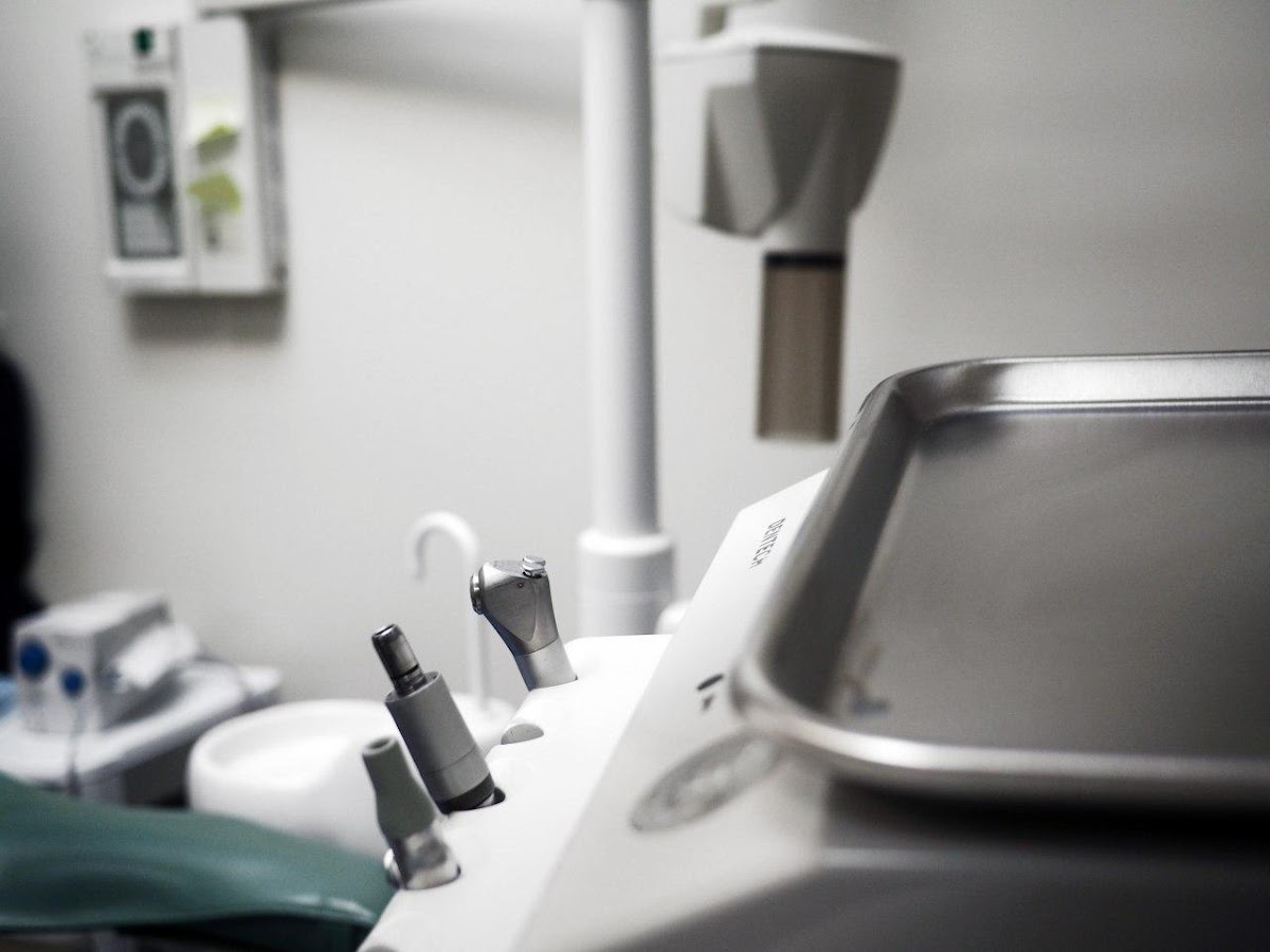 Yoon Black Dentistry dental clinic in Scarborough - Photo 7