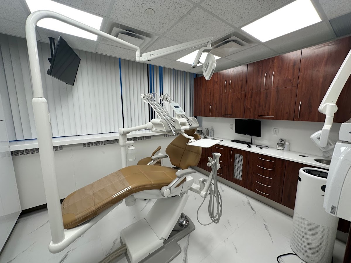 Fairview Mall Dental Centre dental clinic in North York - Photo 2