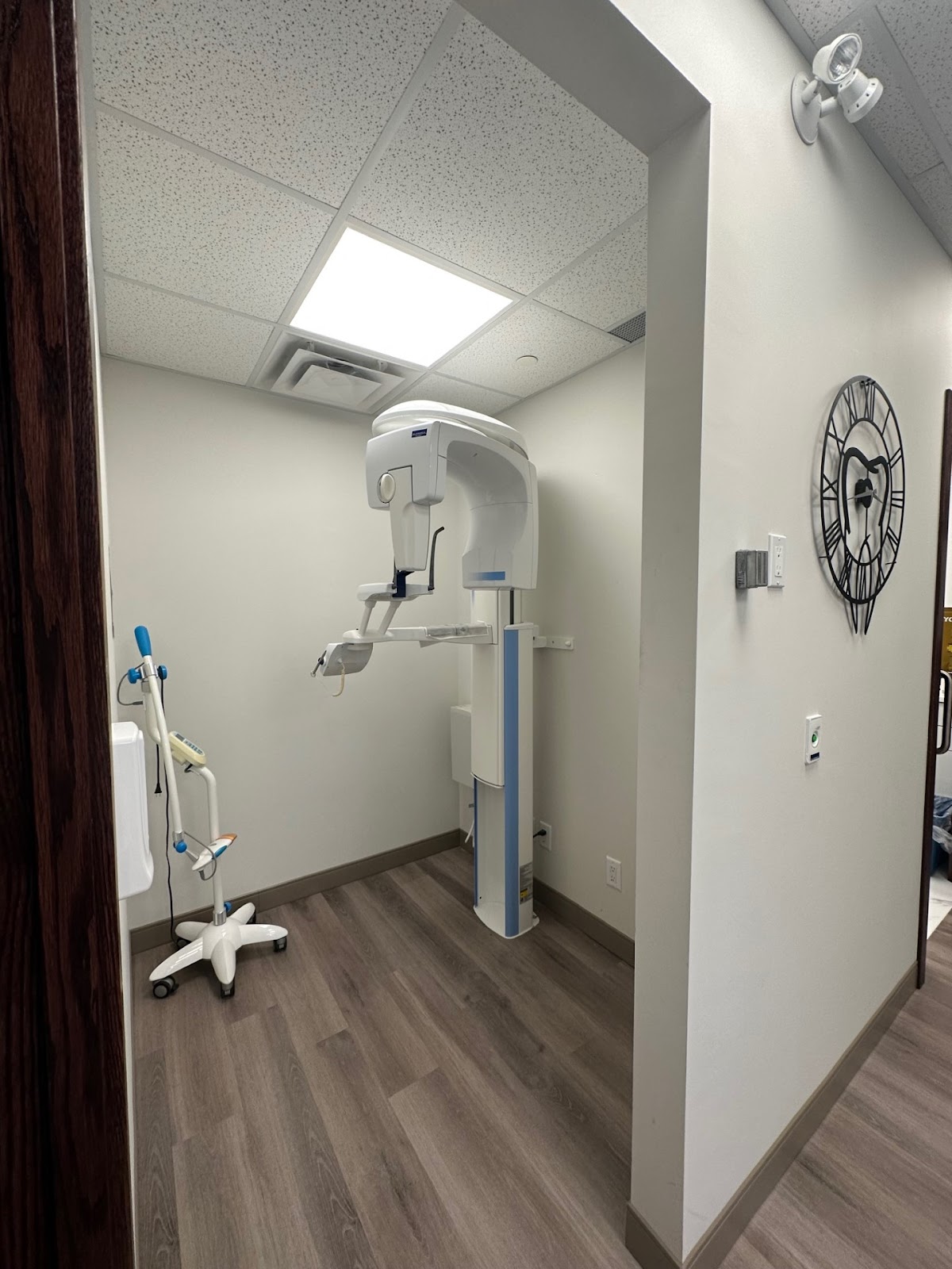 Fairview Mall Dental Centre dental clinic in North York - Photo 5