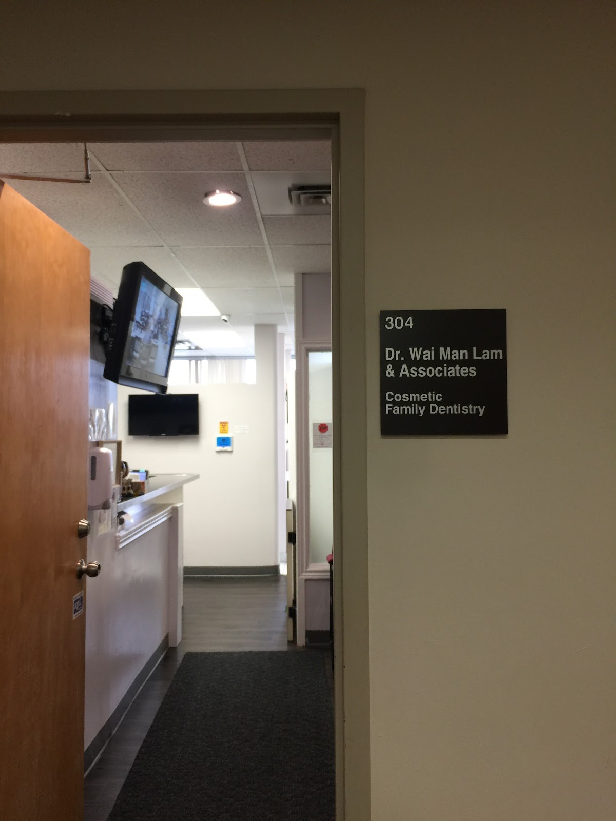 Dr Waiman Lam & Associates Dental dental clinic in Scarborough - Photo 3