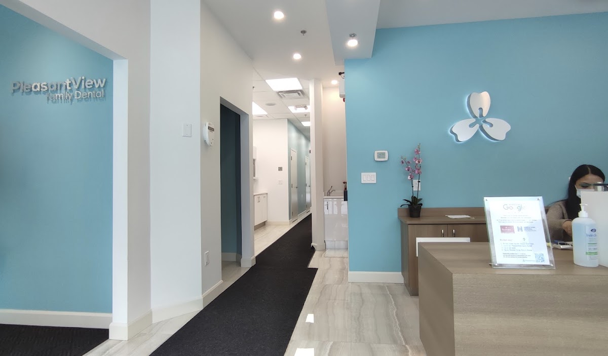 PleasantView Family Dental - Dr. Ross Tam Dr. Michael Chan Dr. Clement Lung dental clinic in Scarborough - Photo 2