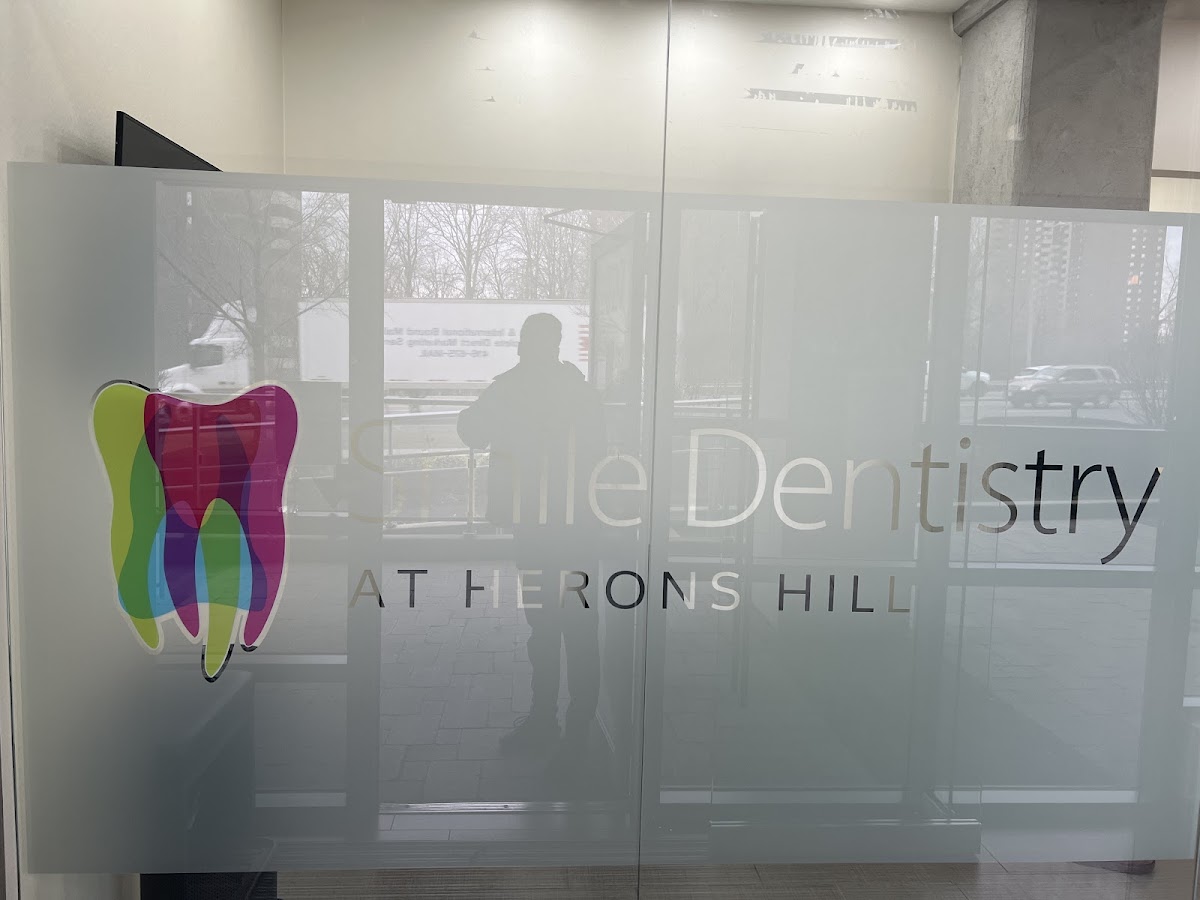 Smile Dentistry at Herons Hill dental clinic in North York - Photo 4