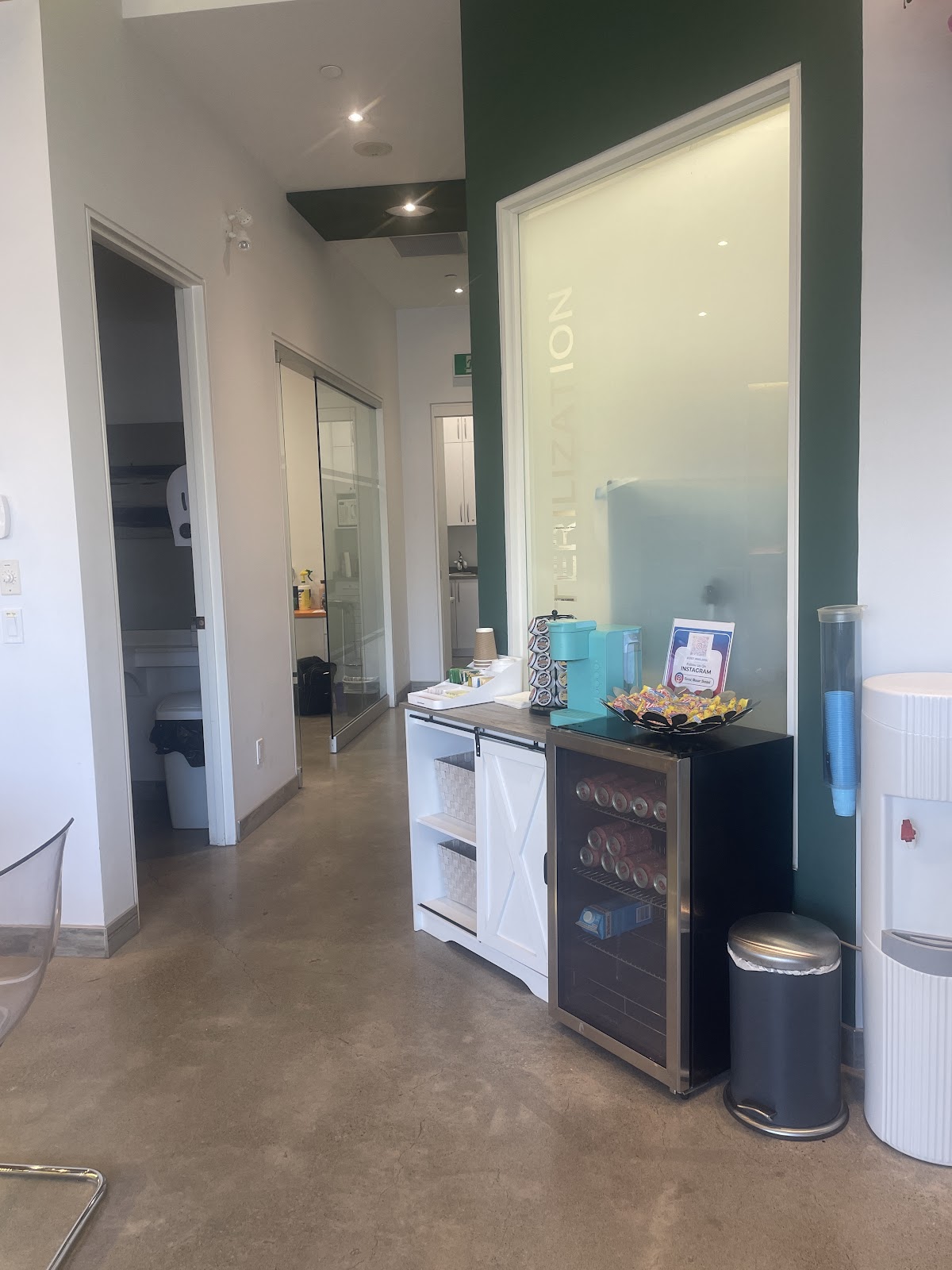 Forest Manor Dental dental clinic in North York - Photo 5