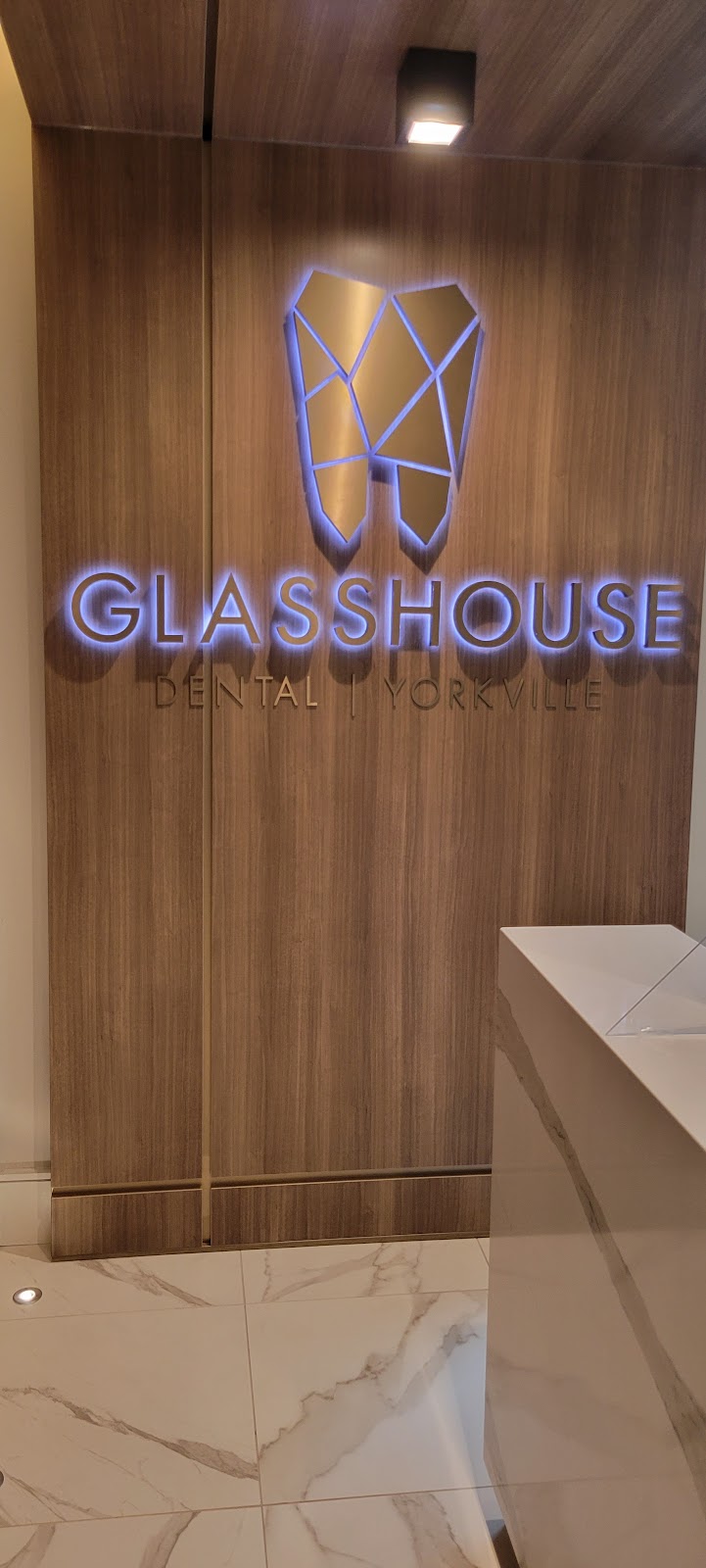 Glasshouse Dental dental clinic in Old Toronto - Photo 7