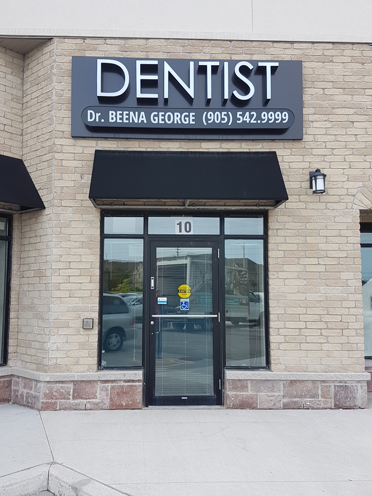 Britannia Mississauga Dental (Dr. Beena George Dentistry) dental clinic in Mississauga - Photo 3