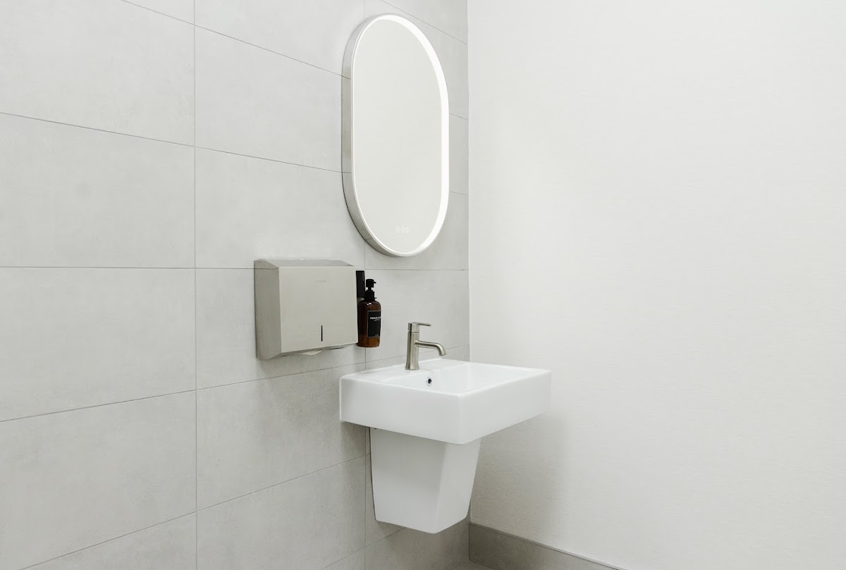 seesmile Dental Studio dental clinic in North York - Photo 9