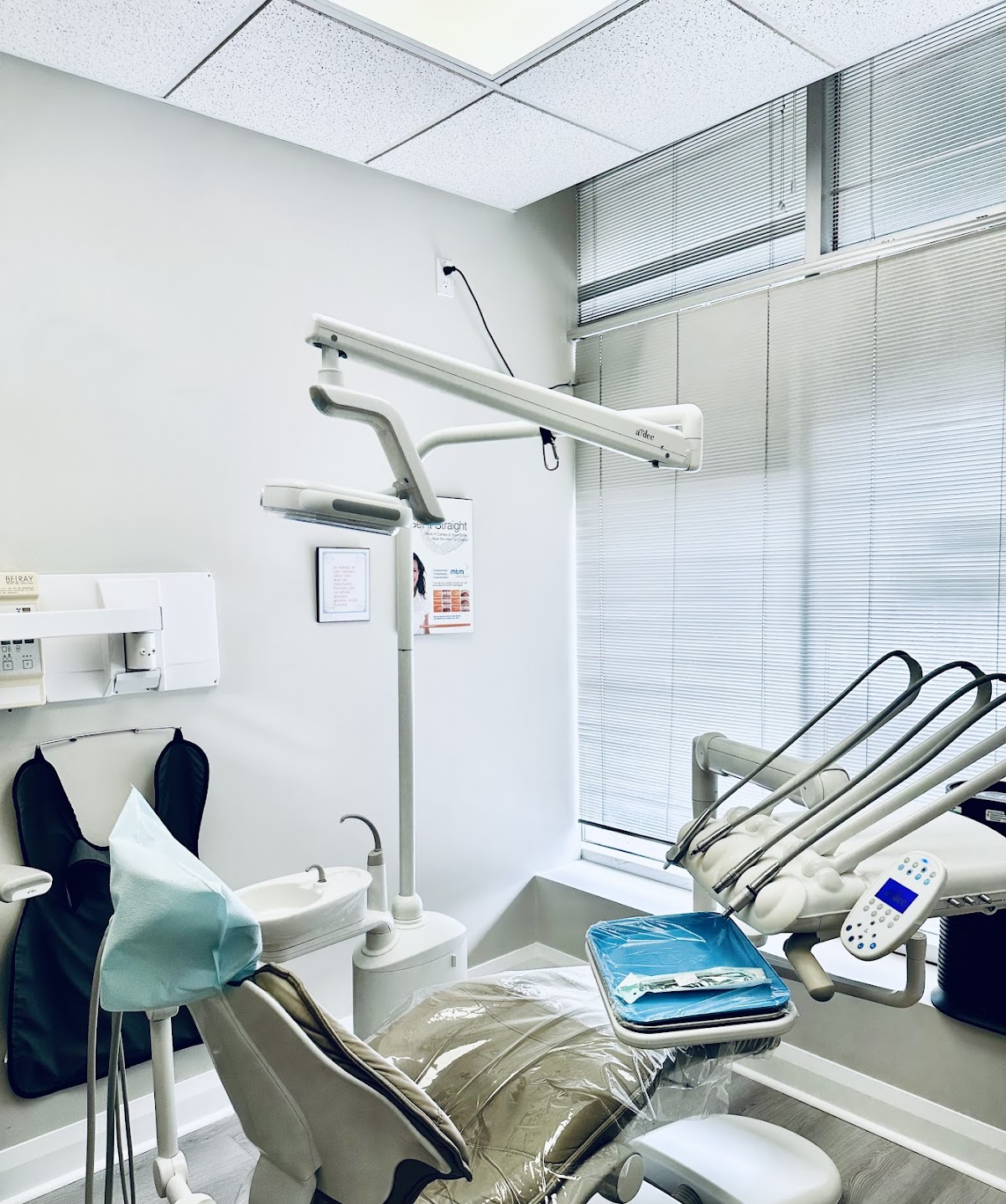 SR Dental Cooksville, Mississauga dental clinic in Mississauga - Photo 3