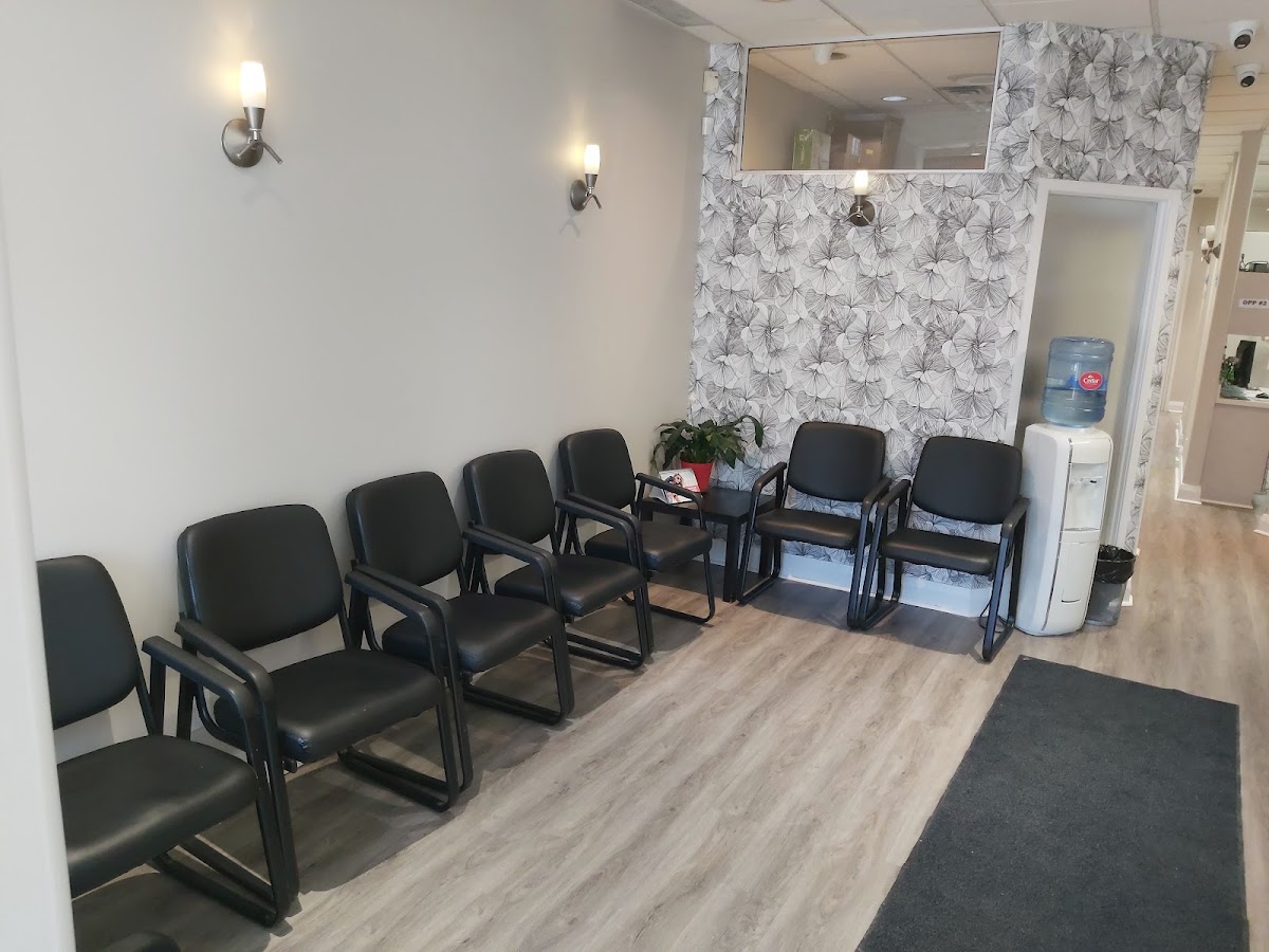 SR Dental Cooksville, Mississauga dental clinic in Mississauga - Photo 5