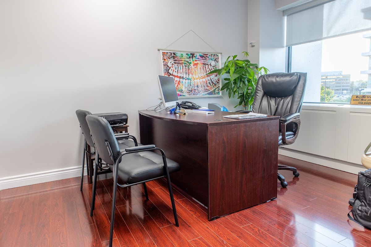 Dentistry on Duncan Mill dental clinic in North York - Photo 7