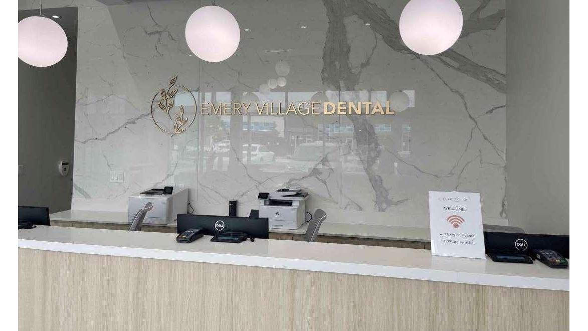 Emery Village Dental dental clinic in North York - Photo 1