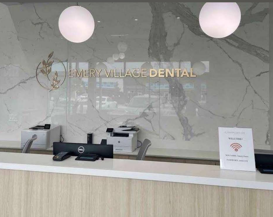 Emery Village Dental dental clinic in North York - Photo 4