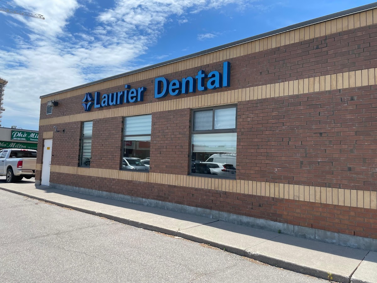 Laurier Dental dental clinic in Milton - Photo 3