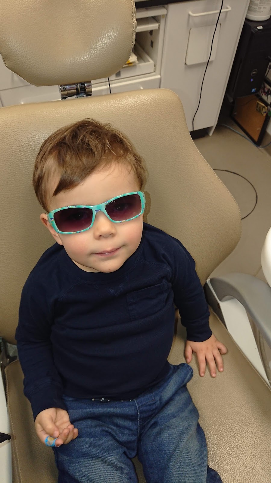 Dufferin Mall Dental dental clinic in Old Toronto - Photo 6