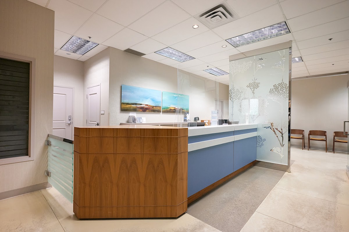 Dufferin Mall Dental dental clinic in Old Toronto - Photo 8