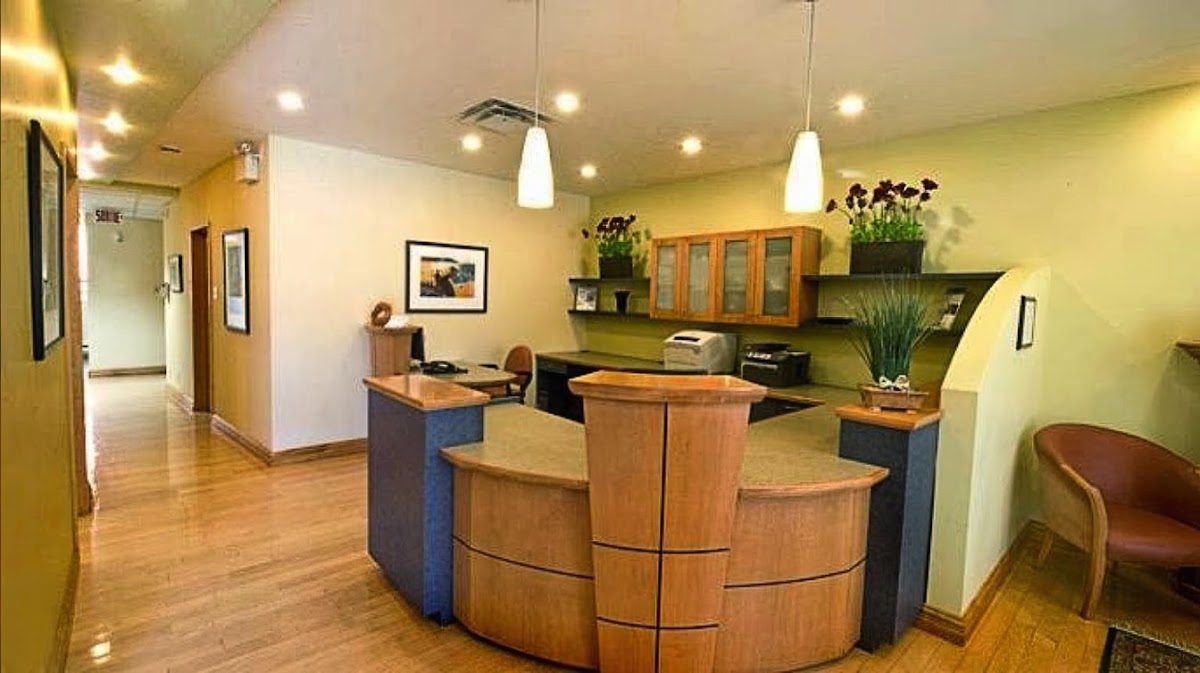 Smile Montreal dental clinic in Westmount - Photo 2