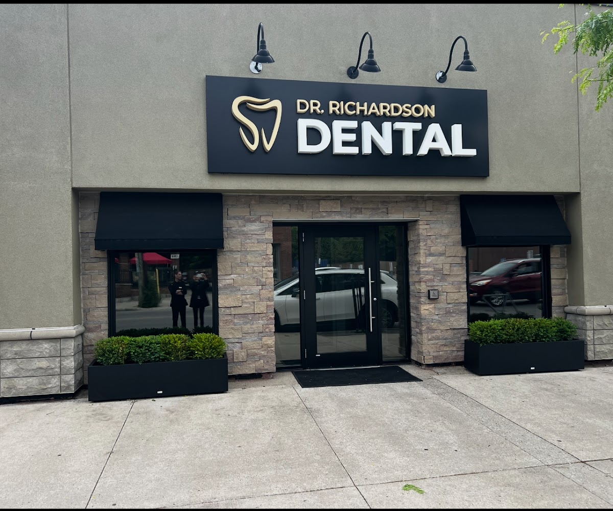 Dr. Mark Richardson Dental dental clinic in London - Photo 7