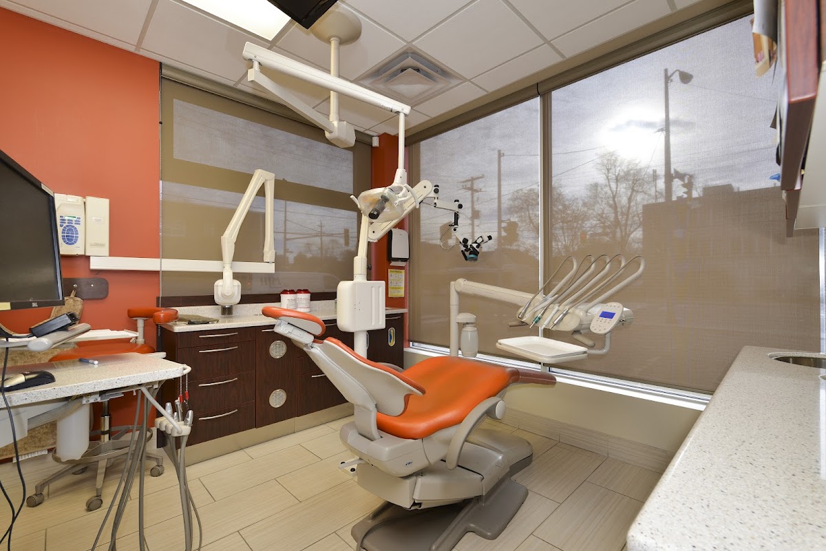 Sheppard West Dental (formerly Bernstein Dental Centre) dental clinic in North York - Photo 2