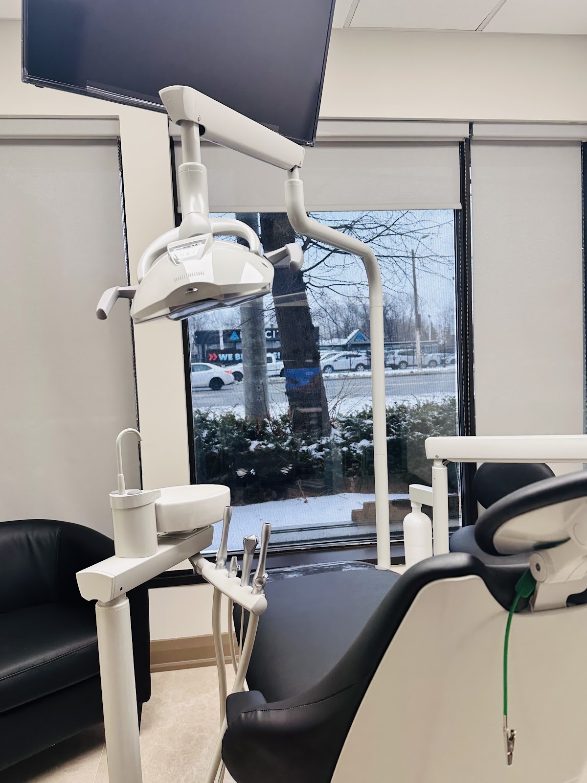 Dentistry@Dundas dental clinic in Mississauga - Photo 5