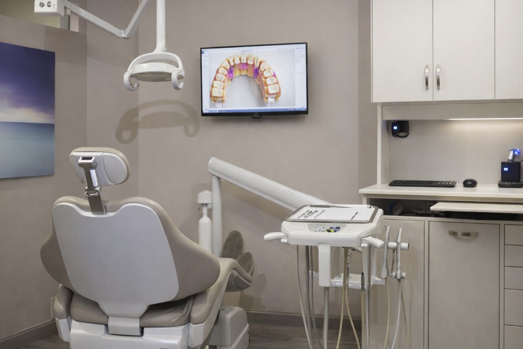Art of Smile Dentistry - Yonge and Eglinton dental clinic in Old Toronto - Photo 2