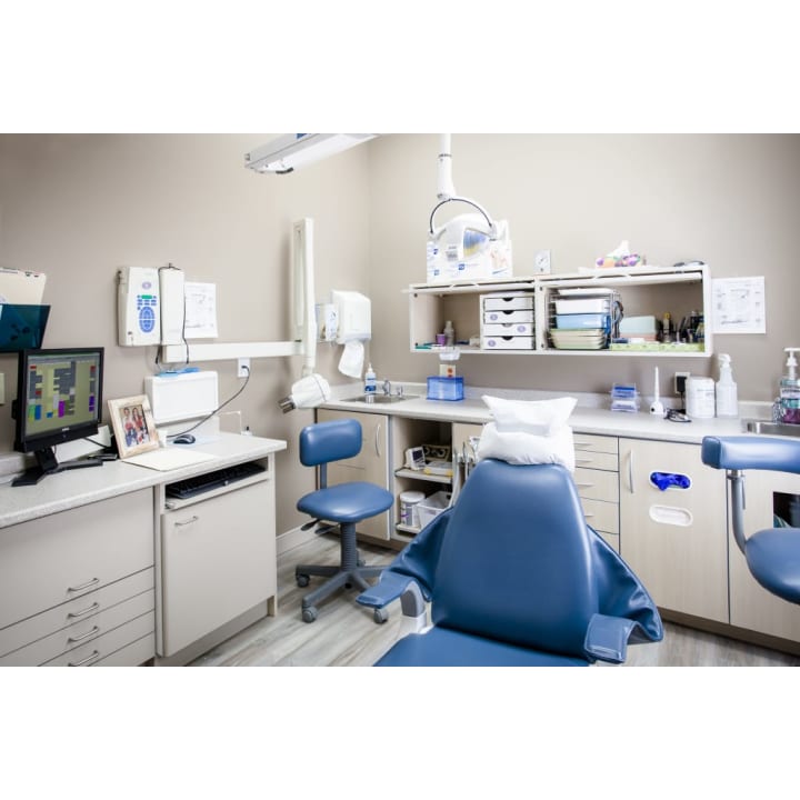 Southwest Dental Care dental clinic in London - Photo 2