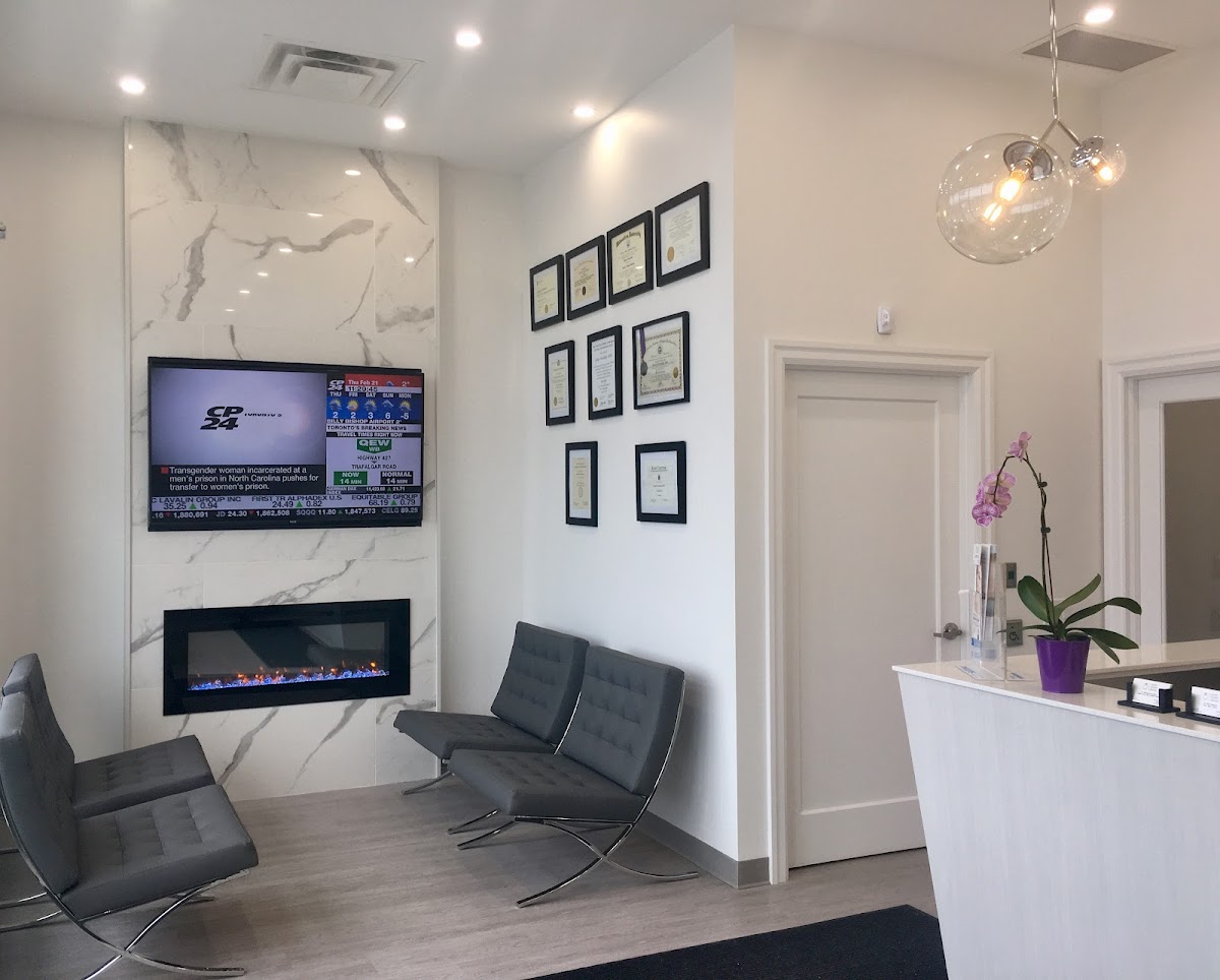 North Queen Dental dental clinic in Etobicoke - Photo 6