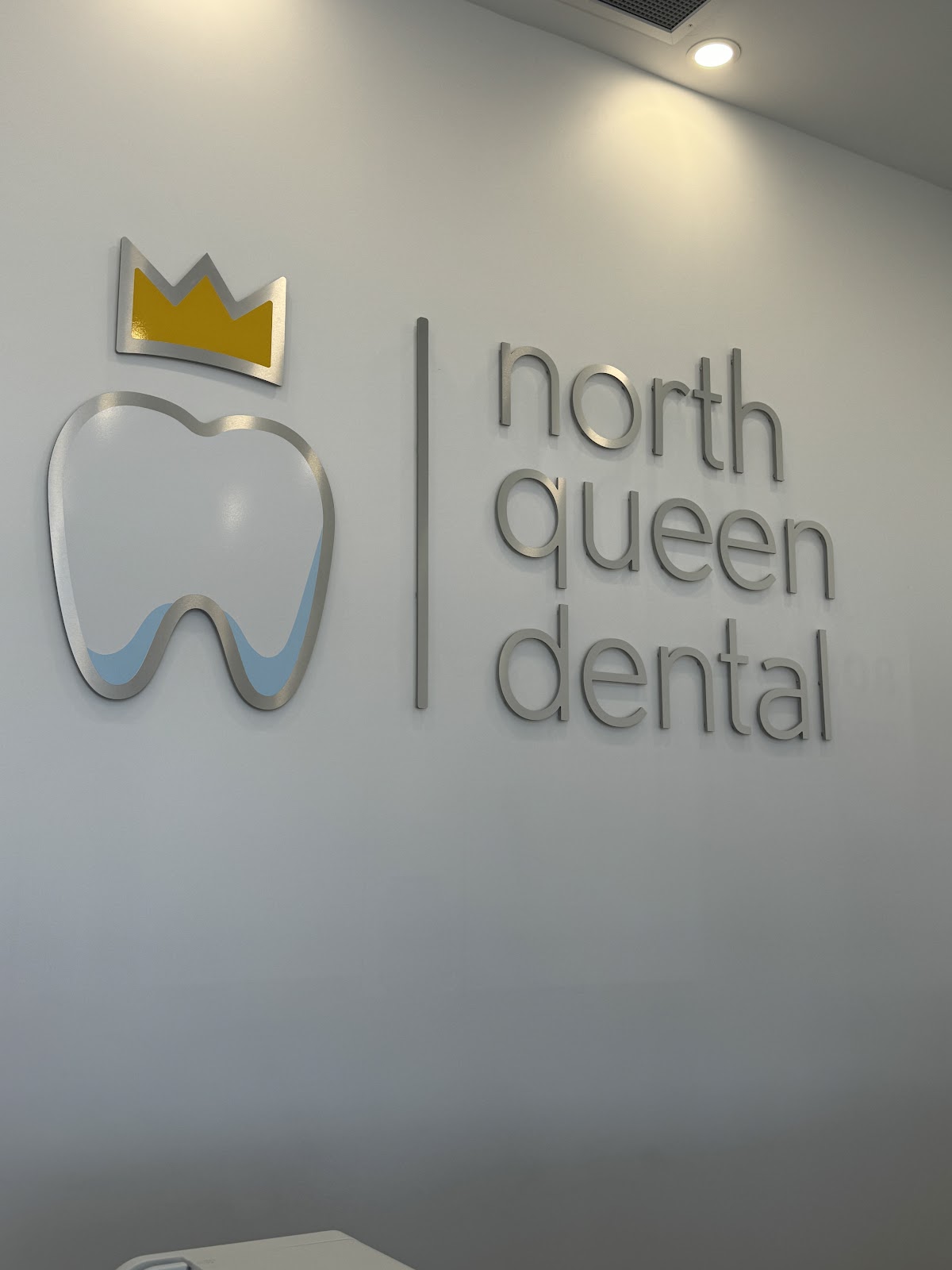 North Queen Dental dental clinic in Etobicoke - Photo 9