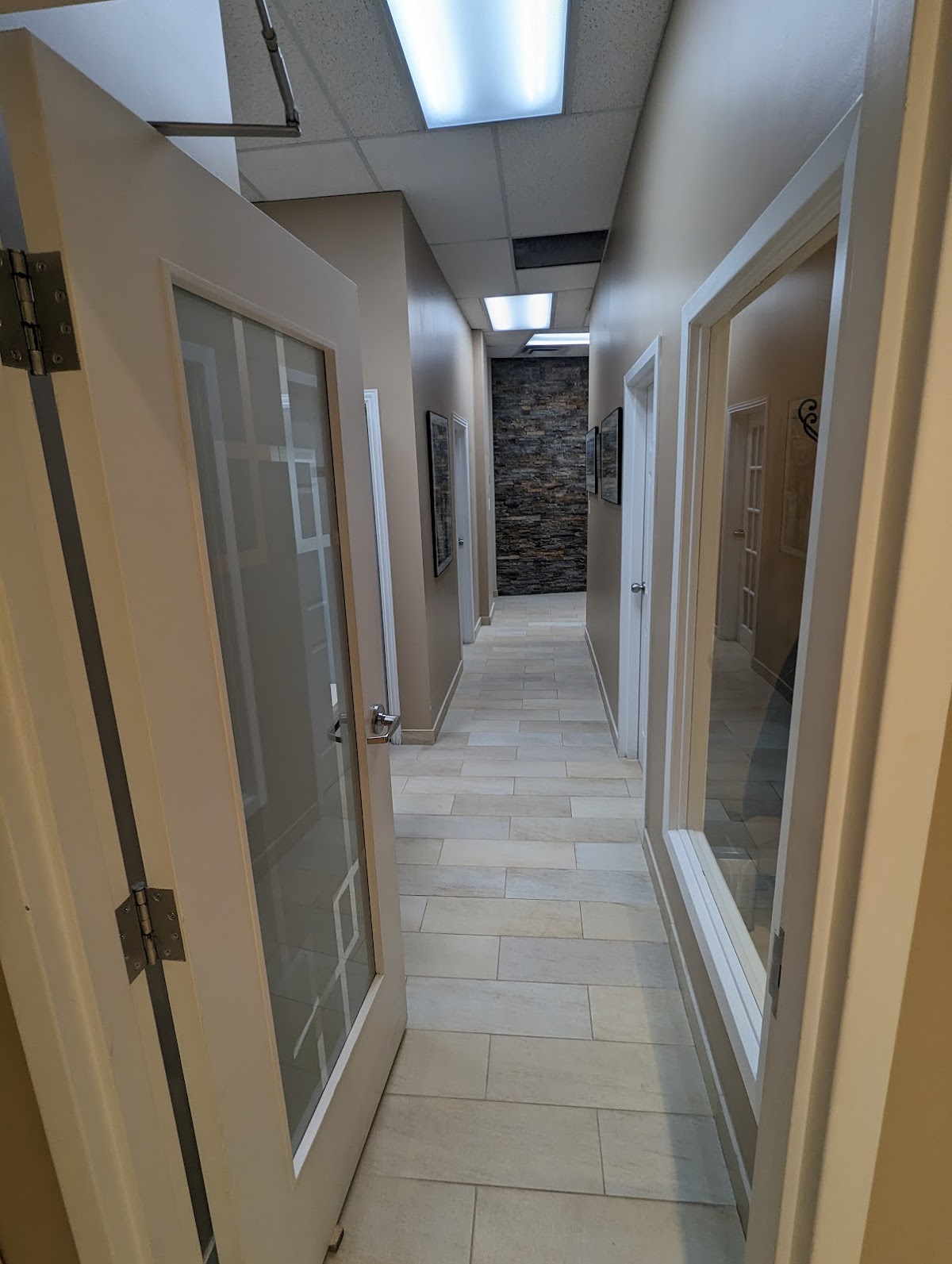 Applewood Hills Dental Centre dental clinic in Mississauga - Photo 5