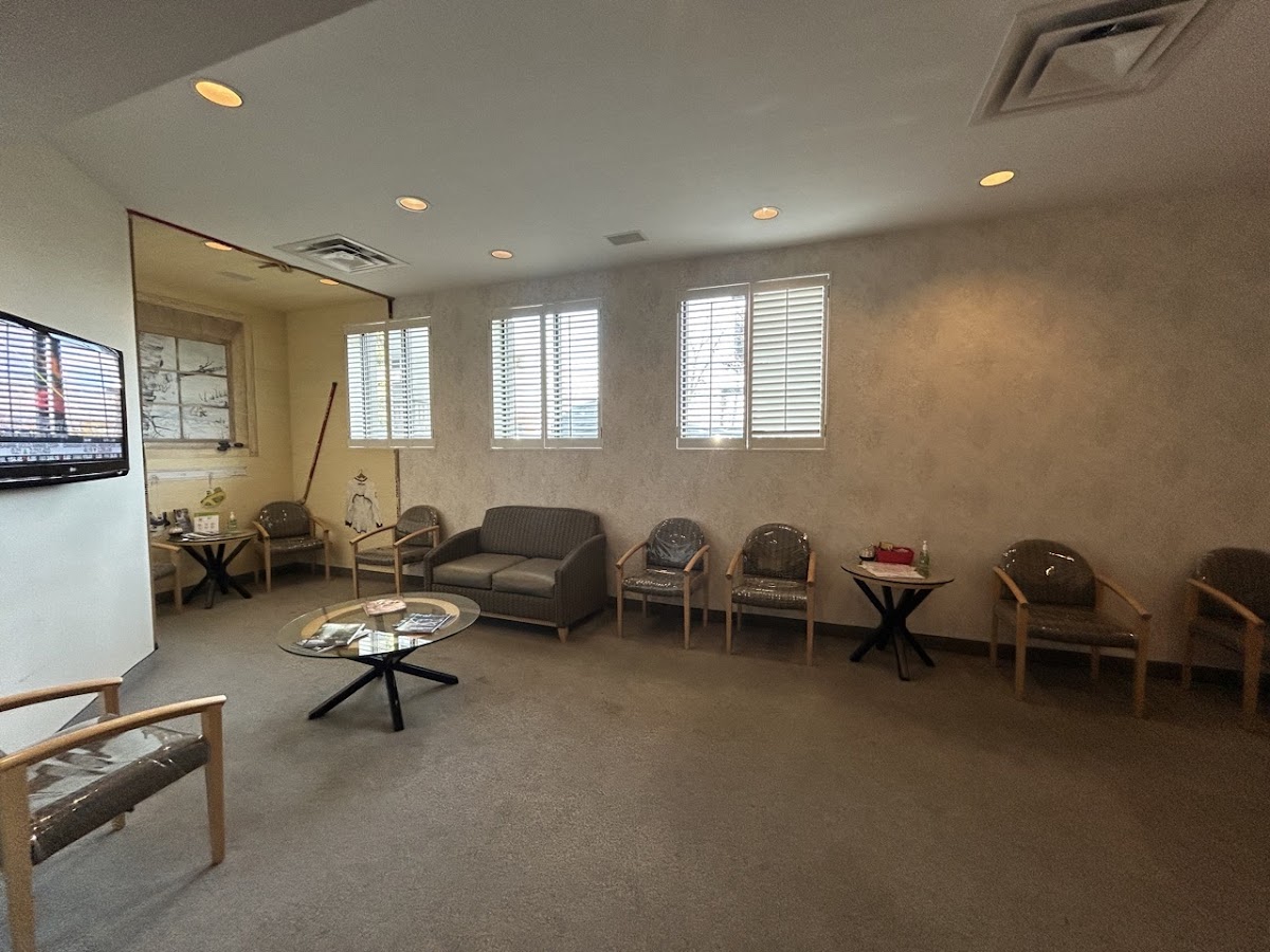 Kennedy East Dental Hamilton Dentist dental clinic in Hamilton - Photo 3