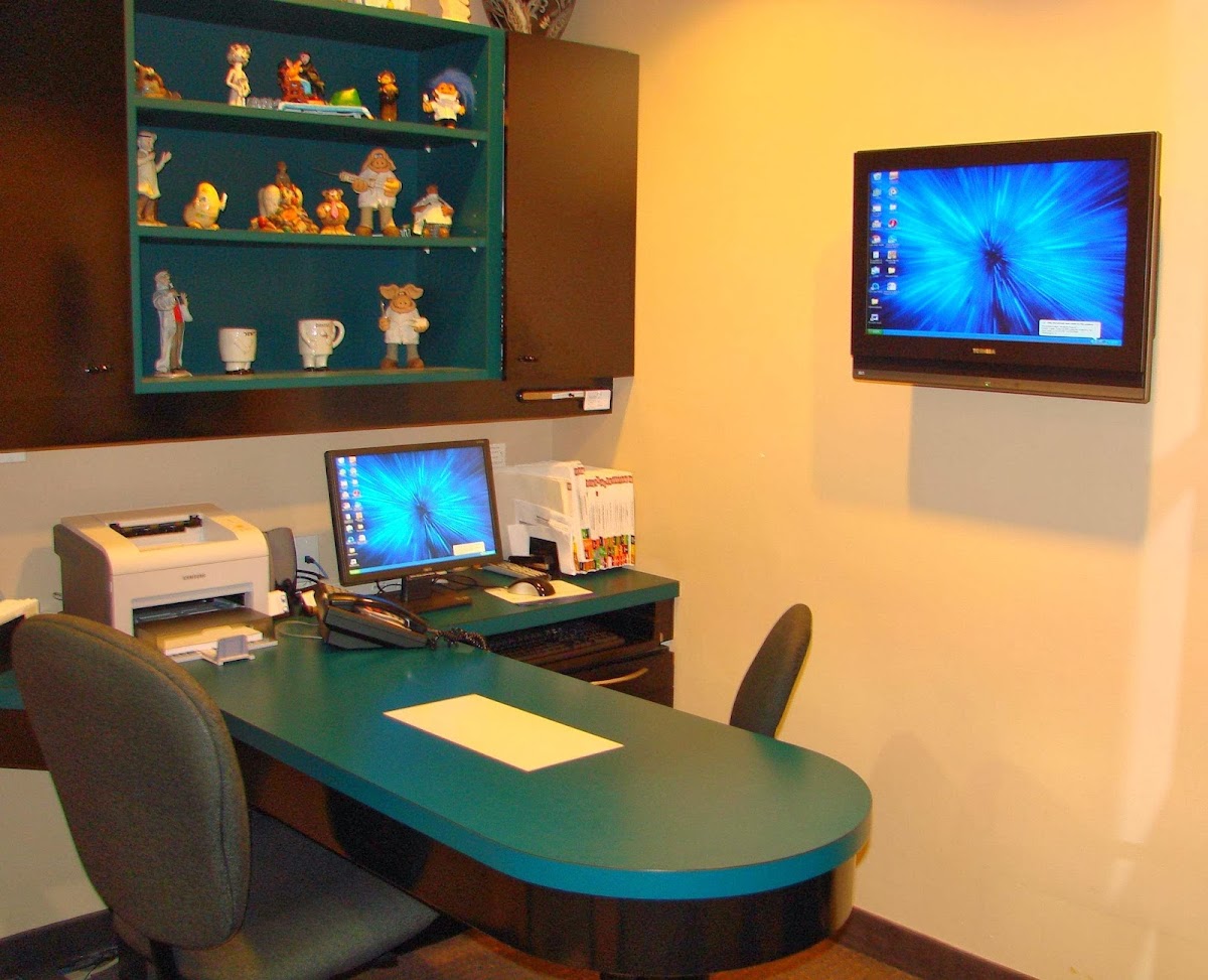 SquareOne Smiles dental clinic in Mississauga - Photo 4