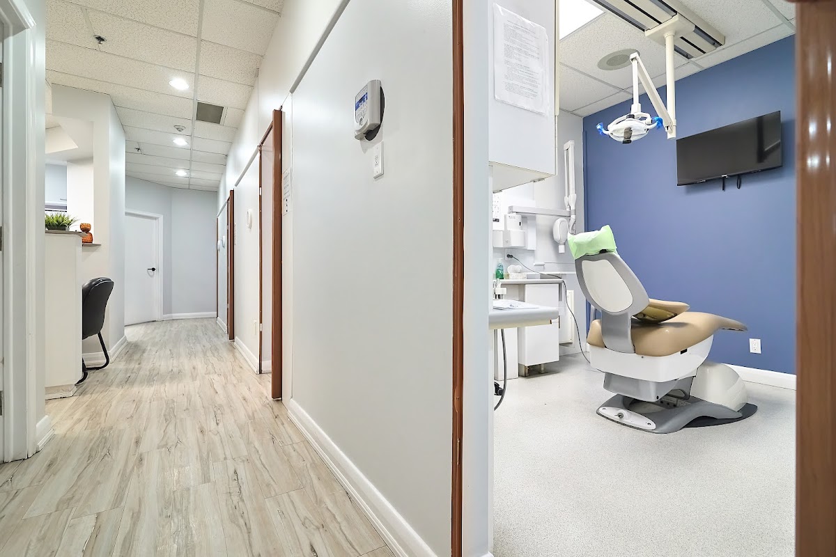Westdale Dentistry dental clinic in Hamilton - Photo 2