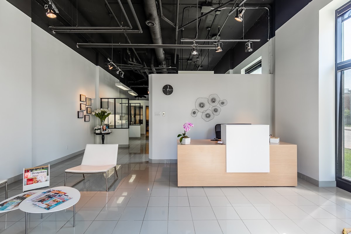 Dentistry in the 6ix dental clinic in Old Toronto - Photo 8
