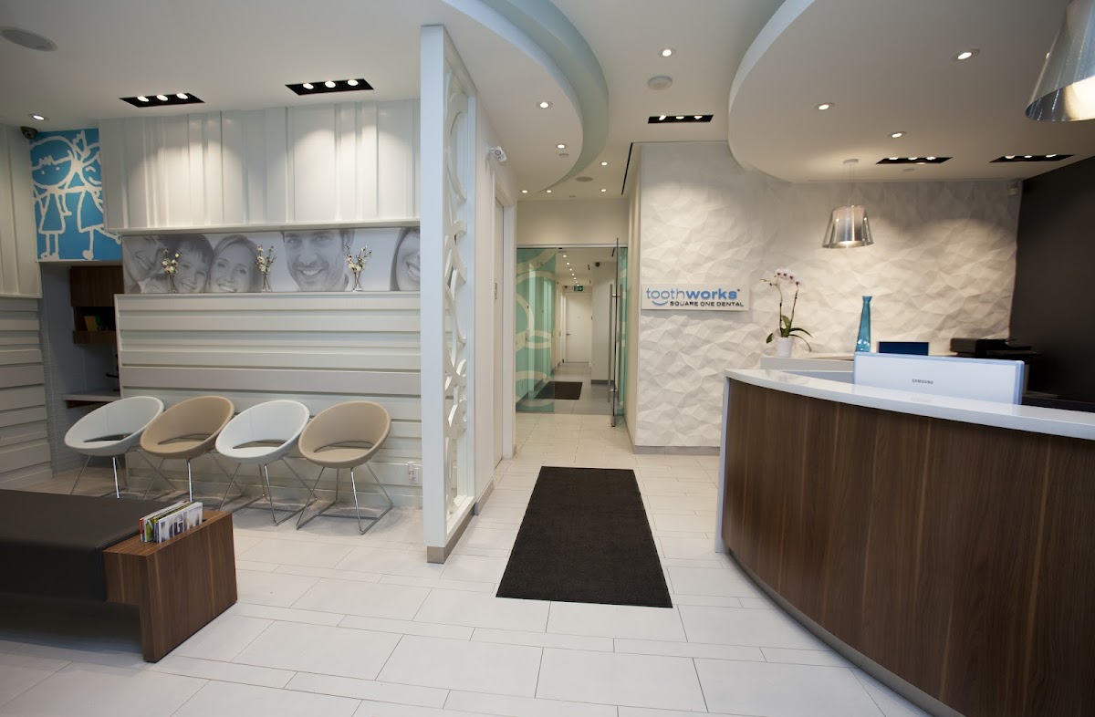 Toothworks at Square One dental clinic in Mississauga - Photo 2