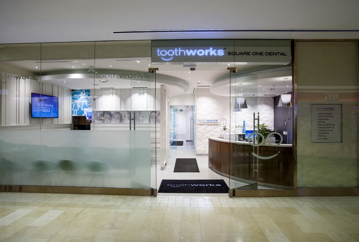 Toothworks at Square One dental clinic in Mississauga - Photo 4
