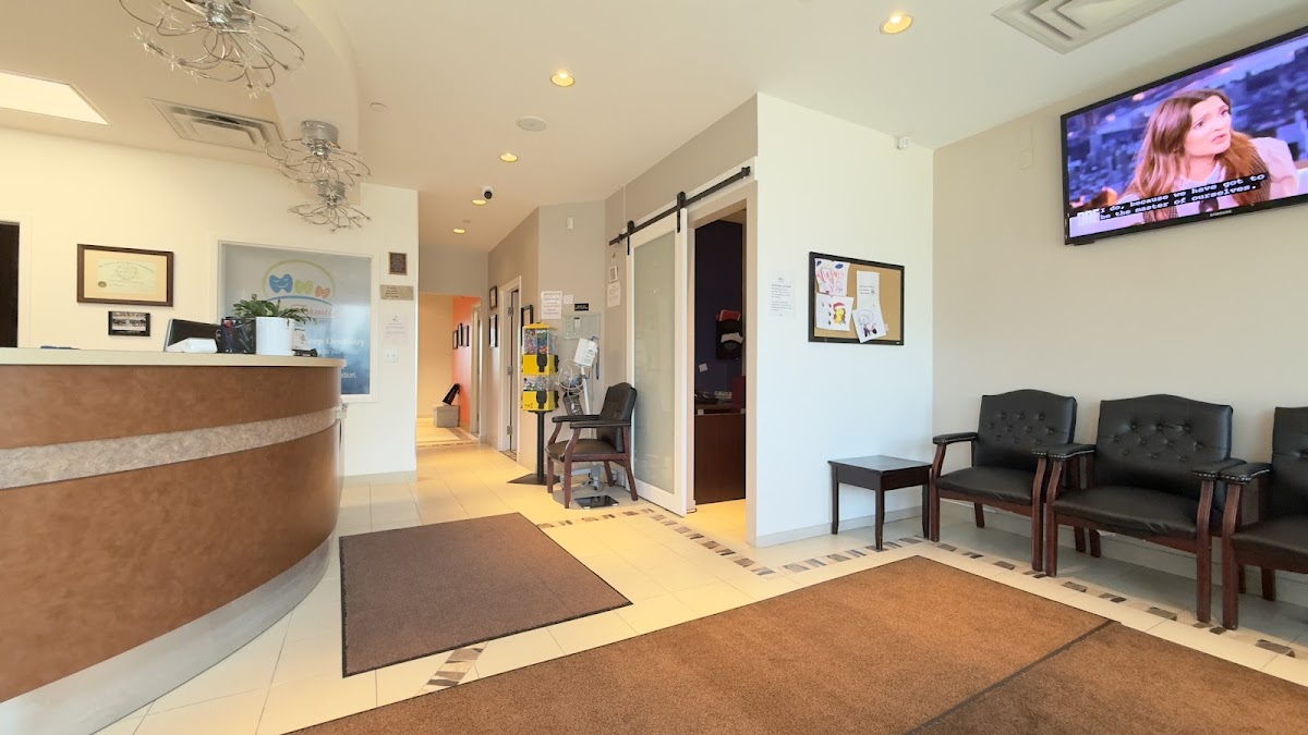 MM Family and Sleep Dentistry dental clinic in Hamilton - Photo 3